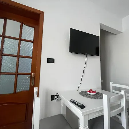 Laila Guest house